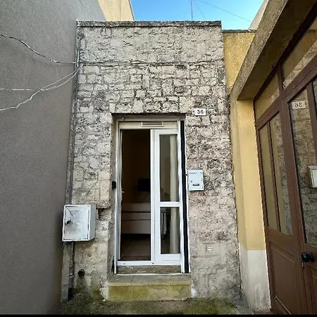 Casa Scarciglia Holiday home *